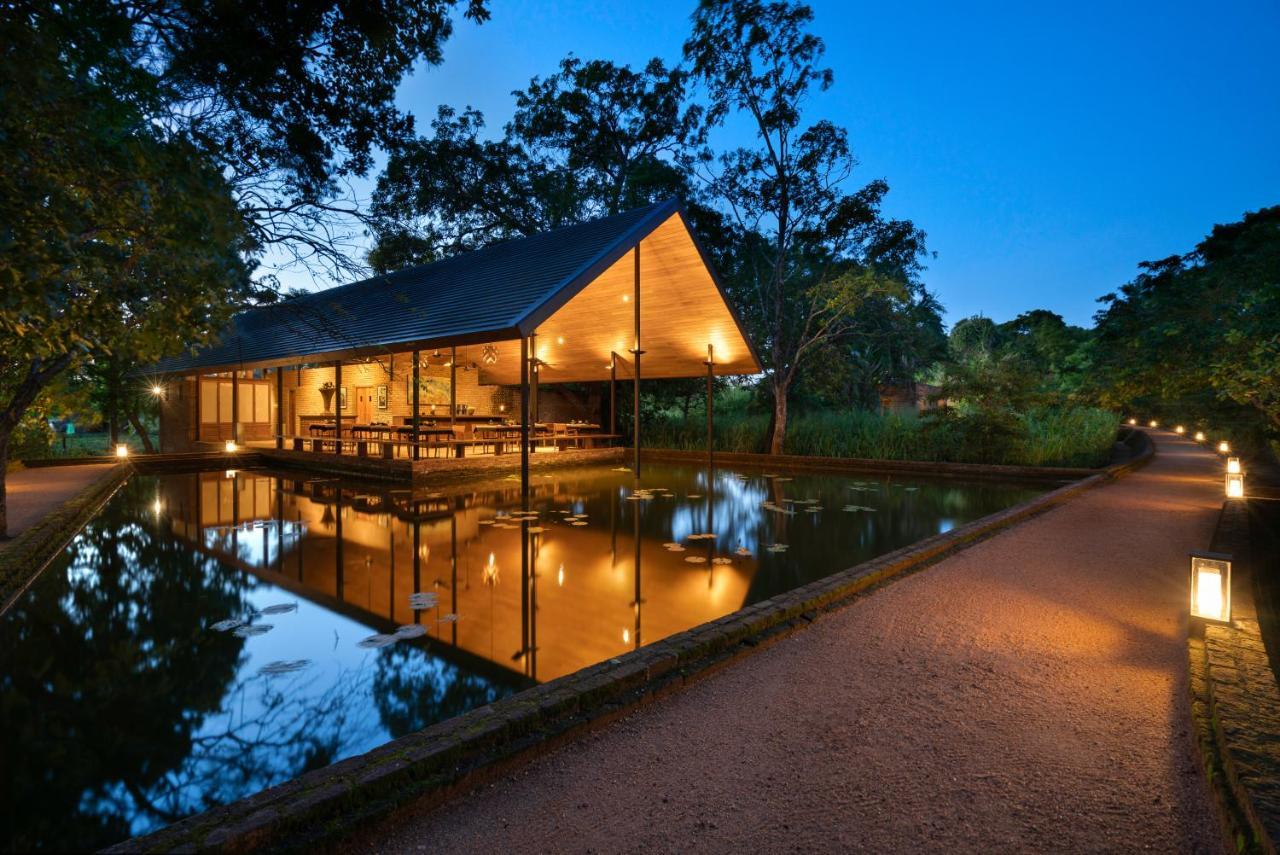 Taru Villas Maia - Habarana Buitenkant foto
