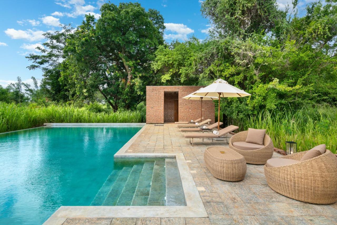 Taru Villas Maia - Habarana Buitenkant foto